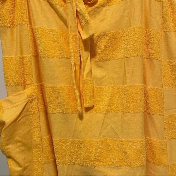 NWT
New Free People Beach Island Set Size S MSRP: $128
Yellow Top and pants - Picture 8 of 10